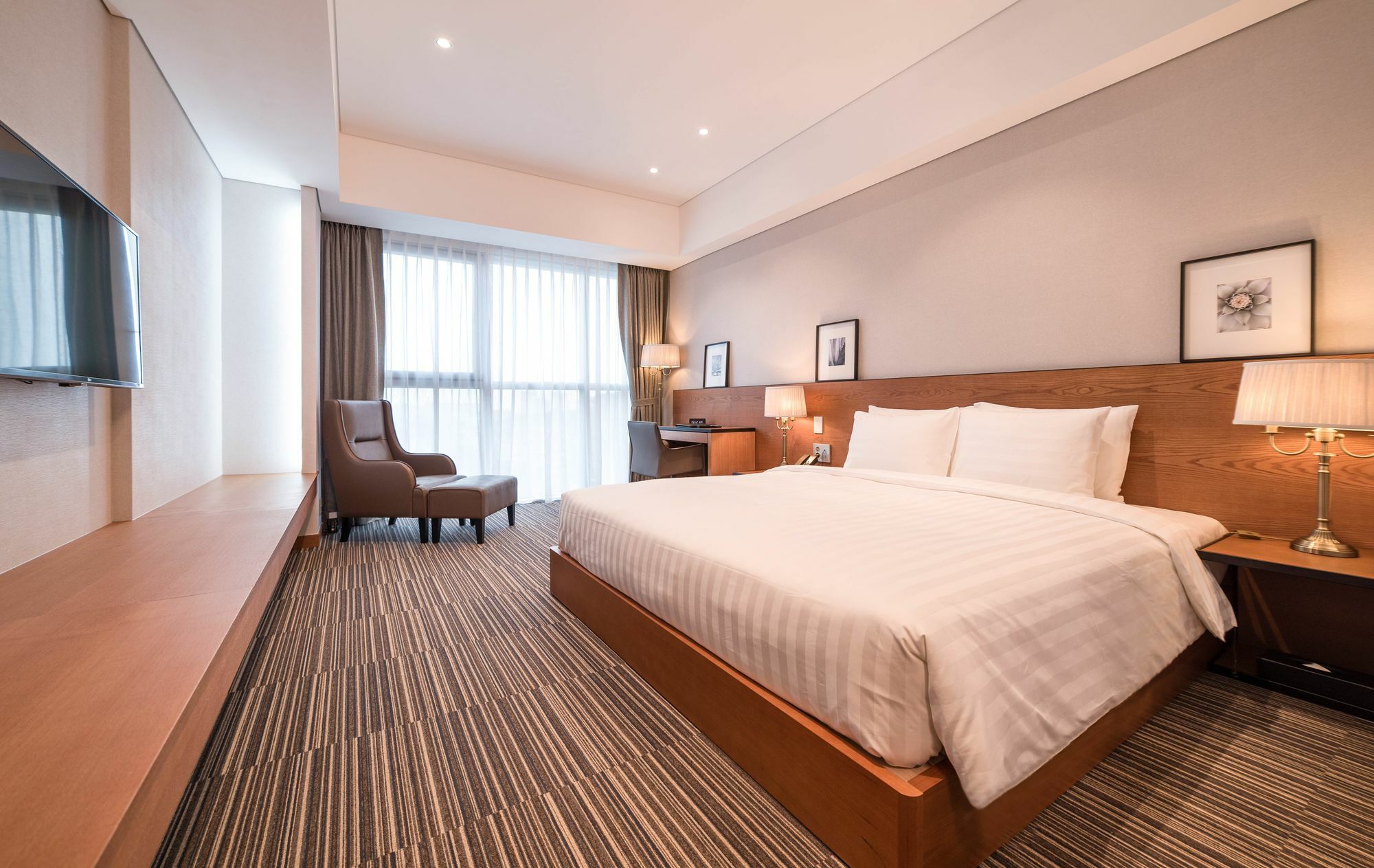 Golden Tulip Incheon Airport Hotel Экстерьер фото